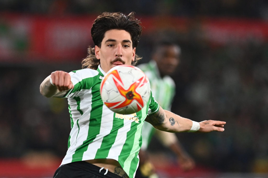 Arsenal defender Hector Bellerin, who spent 2021/22 on a fruitful loan spell at Real Betis, is being eyed by Italian heavyweights for a summer transfer.