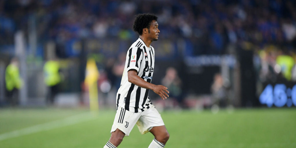 With his contract expiring at the end of the season, Cuadrado is still without any kind of pre-contract agreements despite not being short of suitors.