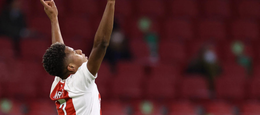 Juventus continue to keep tabs on David Neres amid the ongoing attempt to finally reach an agreement with Angel Di Maria.