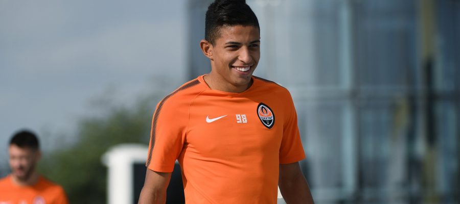 Fiorentina are looking for a right-back to replace Alvaro Odriozola, and Dodo has become the top option. They are eyeing Raoul Bellanova and Zeki Celik too.