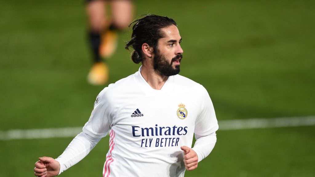 Isco has been linked to Roma and Milan once Real Madrid announced they would not keep him. The Giallorossi could indeed go after him.