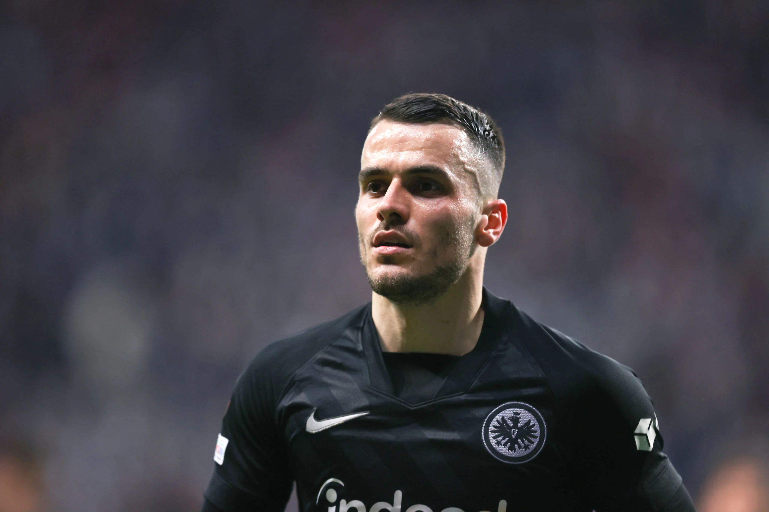 Frankfurt ace Kostic is closer to moving to West Ham than Juventus, with the Premier League side preparing an initial €15M bid to onboard him.