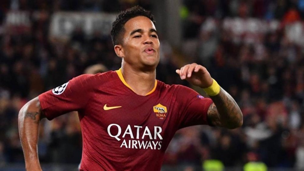 Fresh contacts have taken place between Roma and Fulham for the sale of Dutch winger Justin Kluivert, who has failed to impress the Giallorossi management.