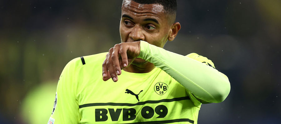 Borussia Dortmund are entertaining the possibility of letting Manuel Akanji depart but Inter aren’t the favorites to land him.