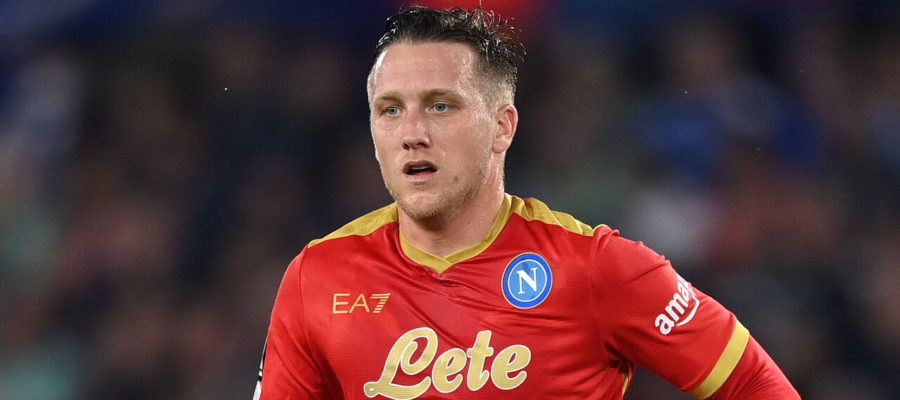 Napoli have recently extended the contracts of Frank Anguissa and Stanislav Lobotka, and their midfield partner Piotr Zielinski is next in line.