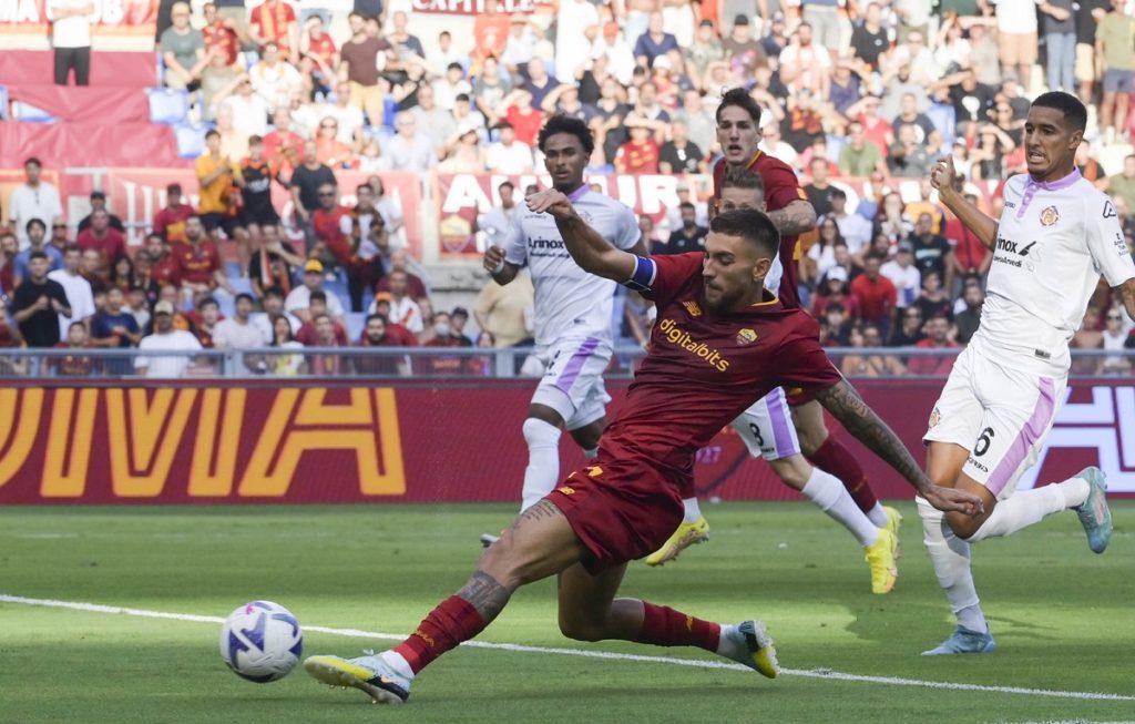 Roma took another step forward as they beat Cremonese with a Chris Smalling lone goal to wrap their second Serie A victory in a row