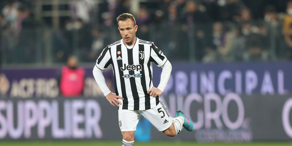 Juventus outcast Arthur Melo is edging closer to moving to Valencia under coach Gattuso. A one-season loan deal with a buy option is in the picture.