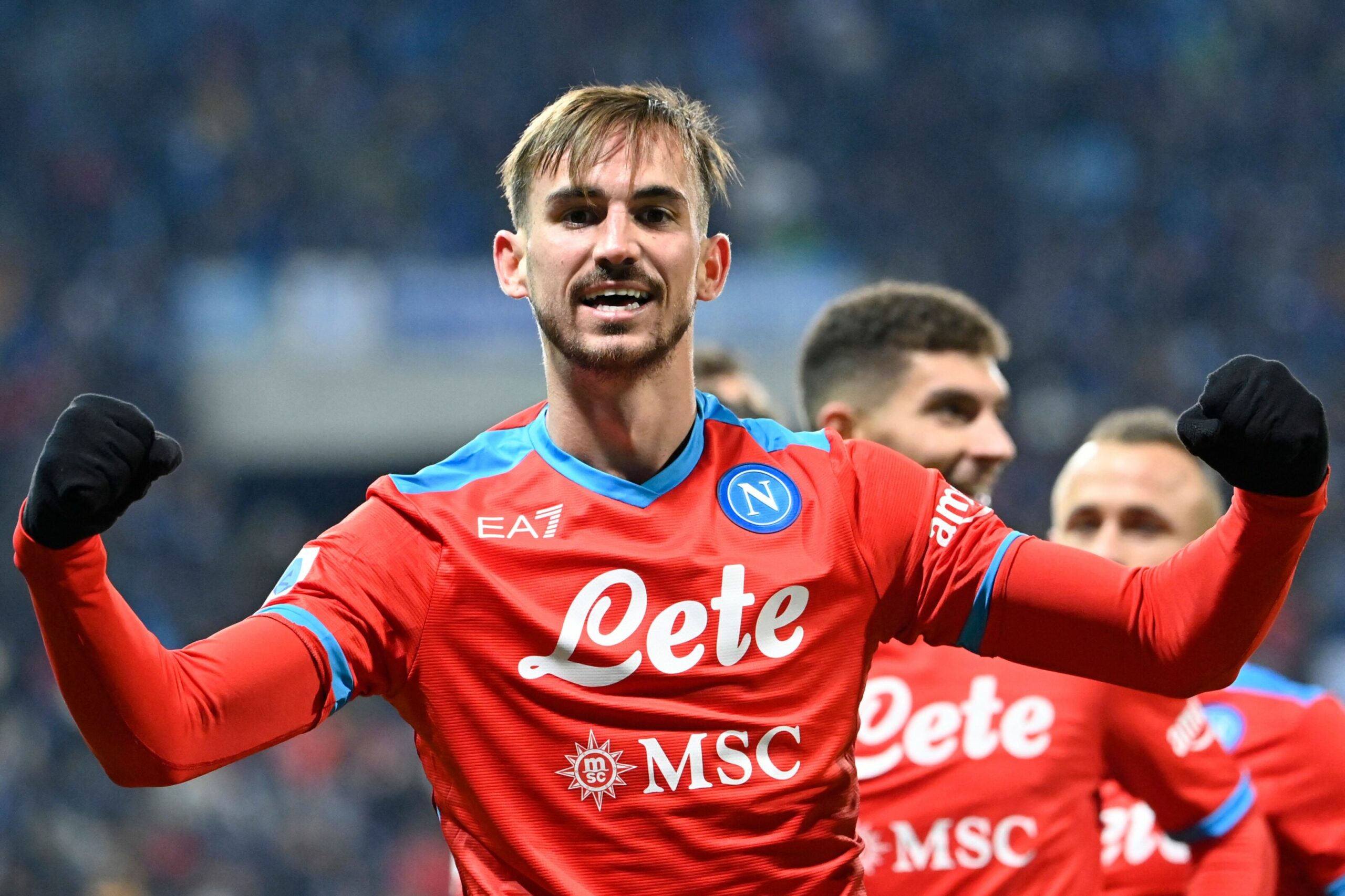 It’s official, Fabian Ruiz is a Paris Saint-Germain player. The Parisians have signed the Spanish midfielder on a five-year deal from Napoli.