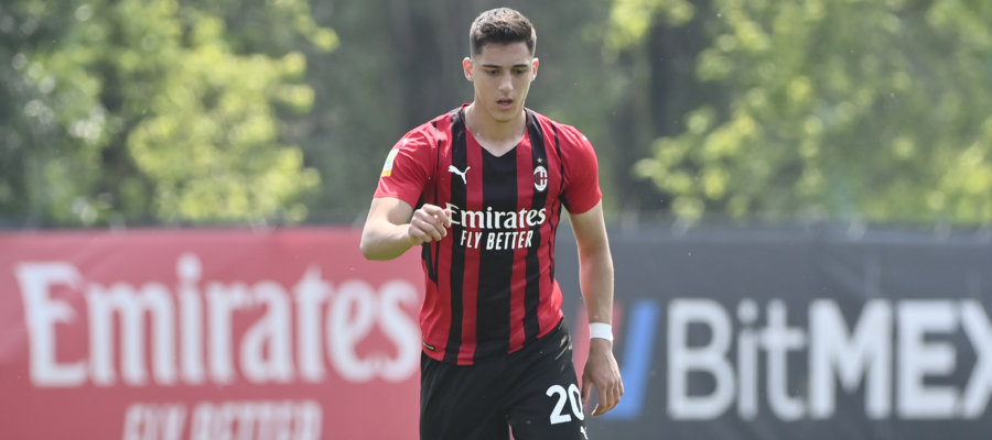 Milan talent Marko Lazetic is destined to spend a year on loan away from San Siro in order to get more playing minutes under his belt.