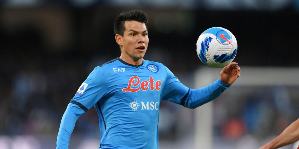 Chelsea are eyeing Hirving Lozano, whose contract with Napoli expires in 2024. President Aurelio De Laurentiis recently said he’d like to extend it.