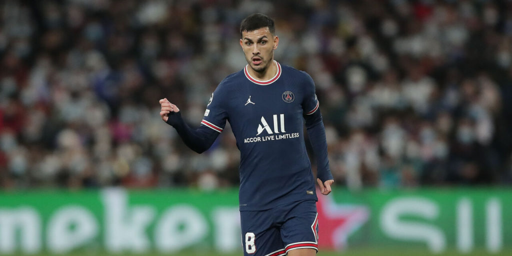 Juventus continue negotiating to sign Leandro Paredes, and they have identified Douglas Luiz as a fallback if they couldn't strike a deal.