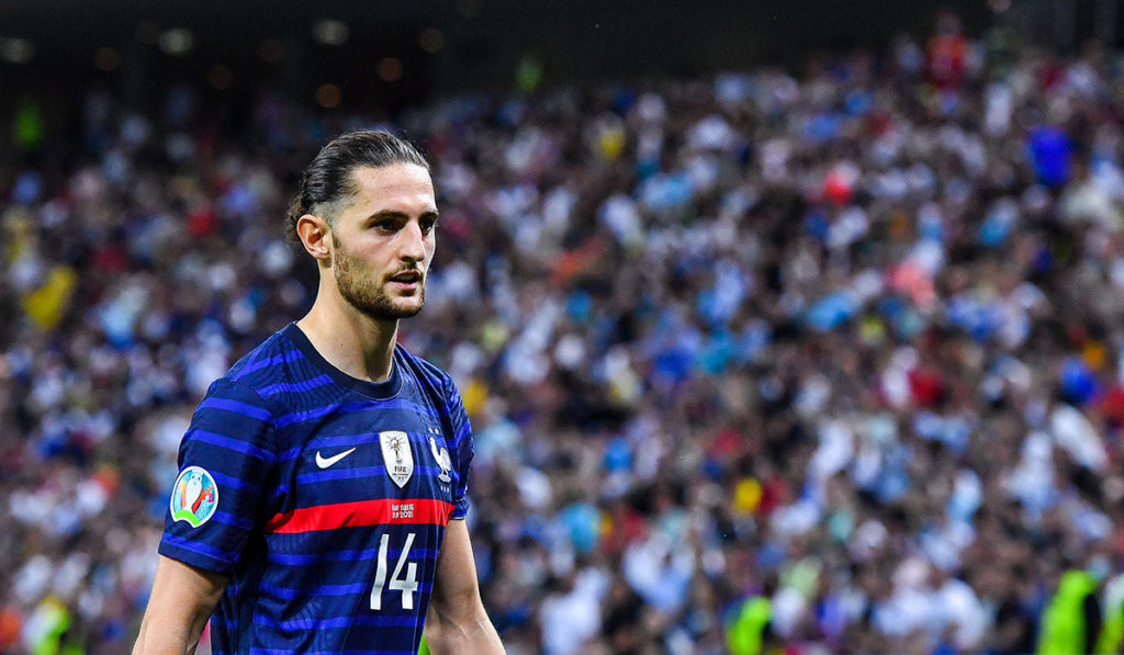 Adrien Rabiot believes Juventus can compete for the title despite trailing Napoli by ten points. The midfielder will participate in his first World Cup.