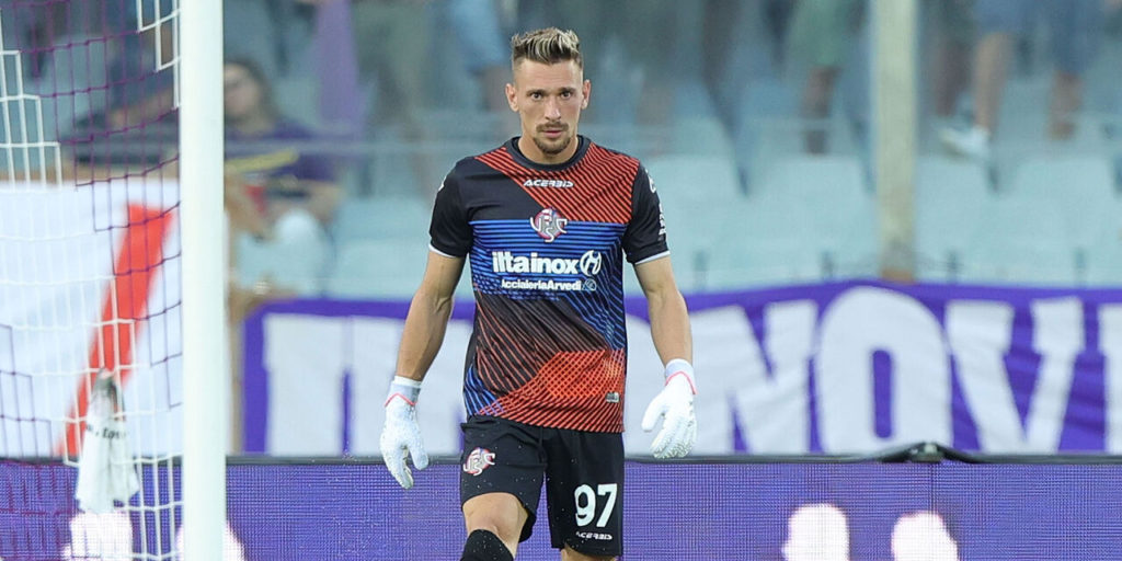 Ionut Radu was forced to move away from the Nerazzurri. The Inter outcast finally found a home at Cremonese, as he transferred on a season-long loan.