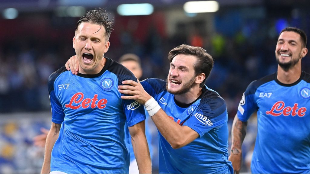 Napoli beat Liverpool 4-1 in a night that they won't forget soon in Naples. They found the back of the net with Zielinski (twice), Anguissa, and Simeone