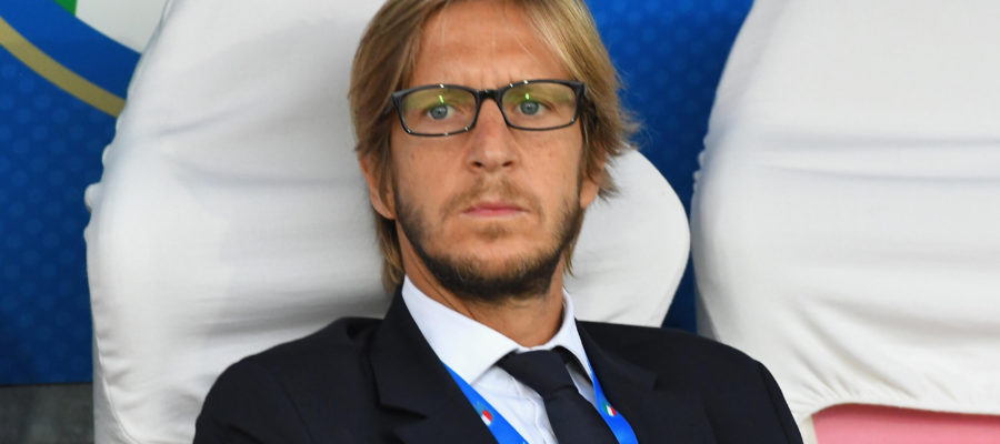 Ex-Milan midfield ace Ambrosini believes the Rossoneri should not get distracted by the one point difference between them and Inter ahead of the Derby.