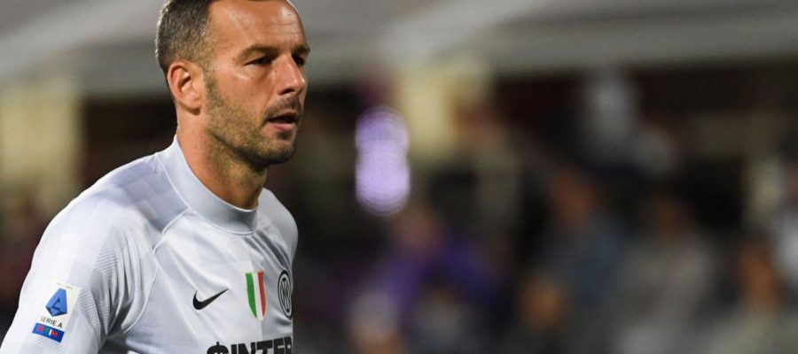 Samir Handanovic has yet to ink the contract that will see him return at Inter in a different role, but he participated in an event hosted by the Curva.