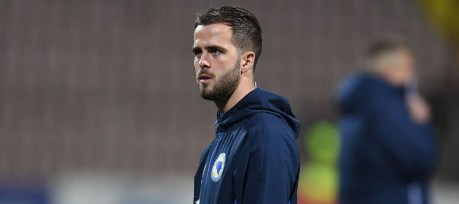 Ex-Roma and Juventus central midfielder Miralem Pjanic has backed his former teams to face one another in the UEFA Europa League final.