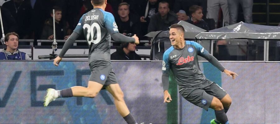 Napoli tore Ajax to pieces by a 6-1 score in Champions League matchday 3. It was a phenomenal display in which Raspadori grabbed the lion's share