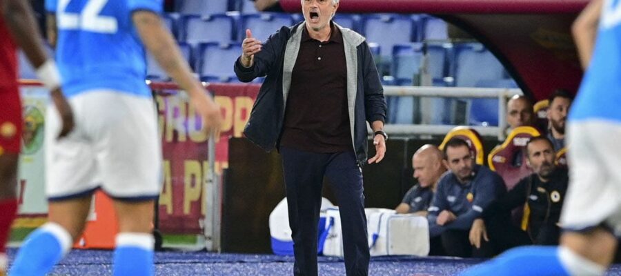 Ahead of the Giallorossi's significant match against Napoli at the Stadio Olimpico tomorrow evening, Roma boss Mourinho previewed the fixture in a press conference.