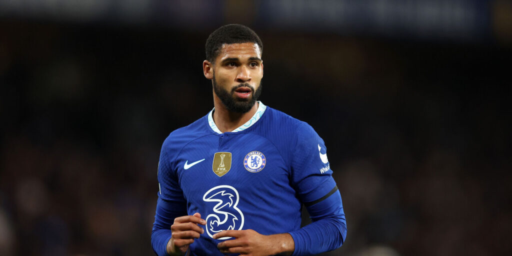 Milan are on the verge of landing the first piece to rebuild their midfield, Ruben Loftus-Cheek from Chelsea. The two clubs are finalizing their agreement.