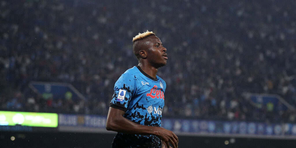 Victor Osimhen is being targeted by a host of clubs, but Napoli plot to resist the offers. The Partenopei have set an astronomical price tag for their ace.