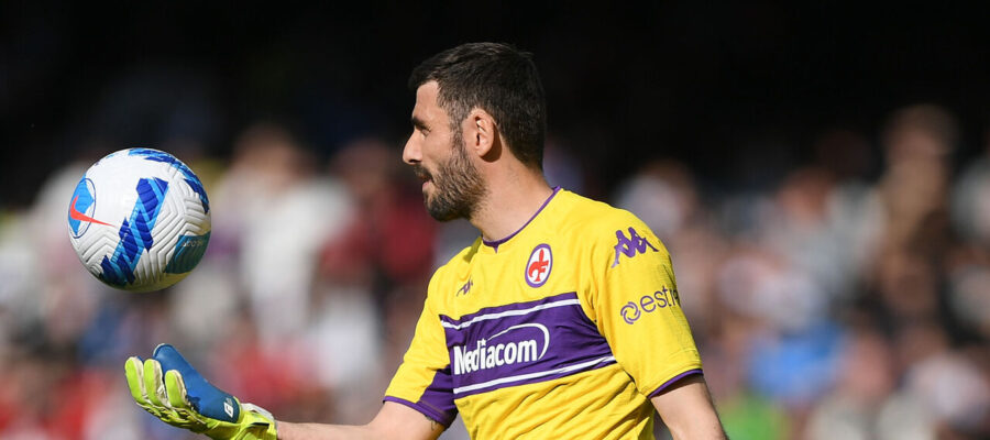 Milan had started to eye Pietro Terracciano for a backup role next season, but Fiorentina will not lose him for nothing as they extended his deal.