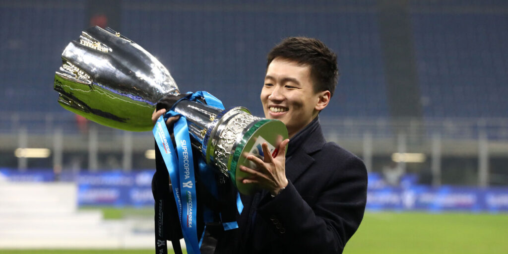 Fresh reports about Inter being for sale emerged from the English press Tuesday. Steven Zhang has turned to advisors Goldman Sachs and Raine,