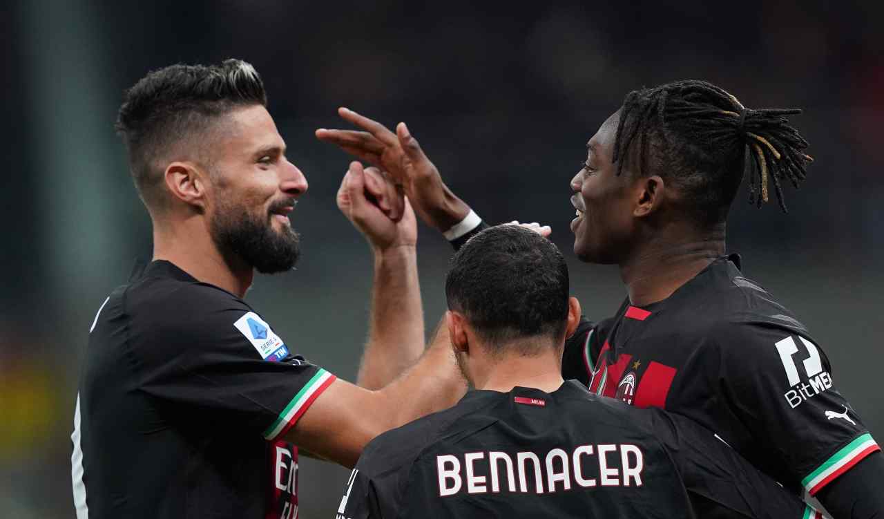 Milan caught another last-minute win on Sunday night as they beat Fiorentina 2-1 to maintain their gap from table leader Napoli unchanged at eight points