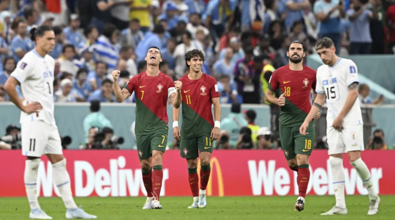 Two goals from Bruno Fernandes put Portugal past Uruguay and into the World Cup Round of 16 in the last game of the tournament's second matchday