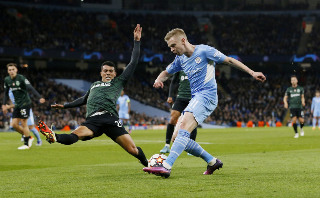Juventus might sign a new right-back in January to add some depth to the role and start the succession plan with Juan Cuadrado.