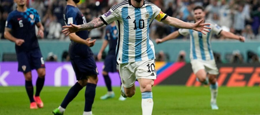 Argentina made a statement along the path to the World Cup success as they dismantled Croatia 3-0 in the first Semi Final