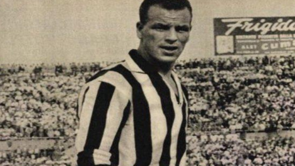 Well before Aaron Ramsey and Ian Rush, the first Welsh player to ever don the Juventus jersey in Serie A was striker John Charles