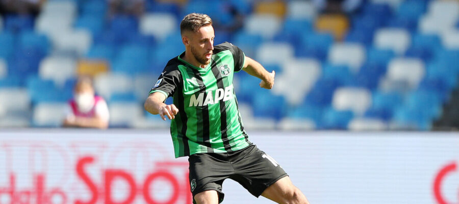 Roma want to reunite with Davide Frattesi in the January window, but the hopes of a swift negotiation quickly vanished, as Sassuolo would like to keep him.