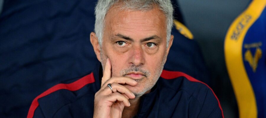 Portugal tried to convince José Mourinho, but they will probably come up empty-handed. The Special One is leaning toward refusing the proposal.