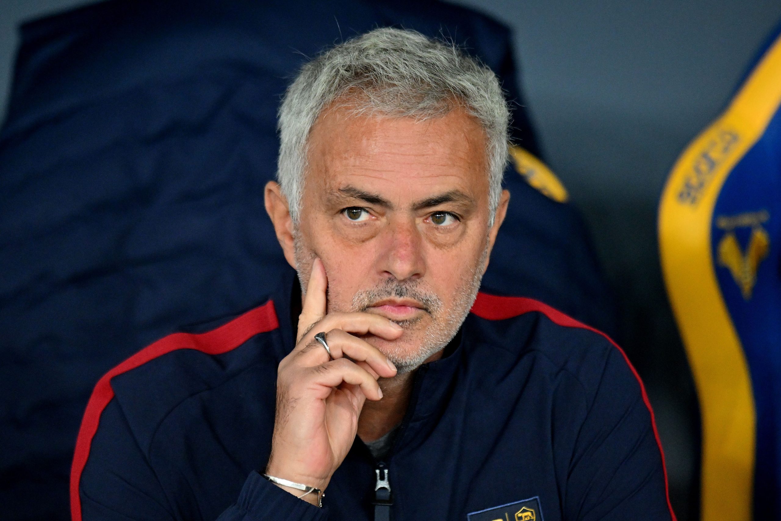 Portugal tried to convince José Mourinho, but they will probably come up empty-handed. The Special One is leaning toward refusing the proposal.