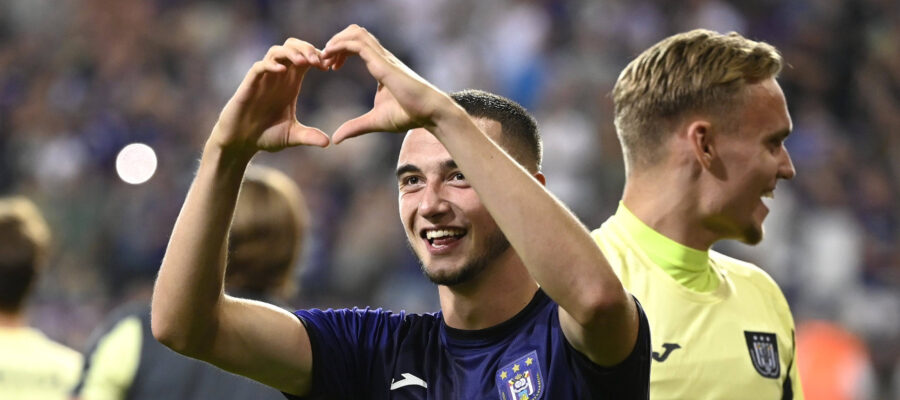 Earlier in the week, an Inter scout attended Anderlecht play Antwerp in the Jupiler Pro League to watch one particular player – Zeno Debast.