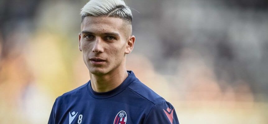 Lazio and Fiorentina Seek to Lure Dominguez Away from Bologna