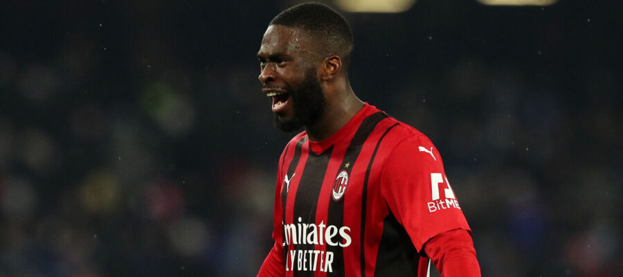 Milan again paid their price for their shoddy defense in the match versus Roma, as the Giallorossi scored twice late in the game on set pieces.