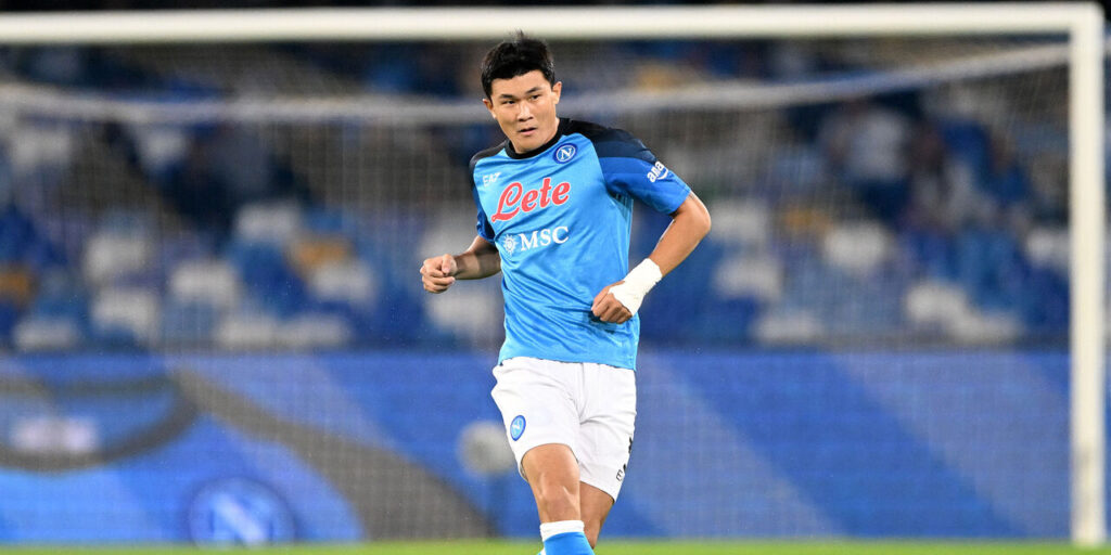 Napoli defender Kim Min-jae has been shining in his first season in the sky blue colours, perfectly replacing Koulibaly in Luciano Spalletti’s back four.