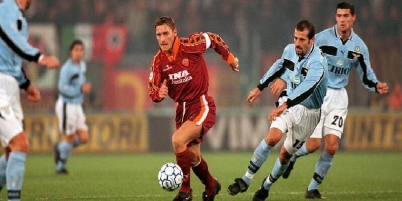 The derby that is the subject of today's roundup is the fiercest and most violent of all in Italy: Lazio vs Roma, the Derby della Capitale