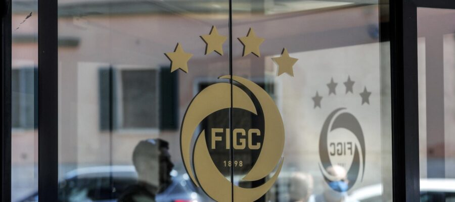 Federal prosecutor Giuseppe Chinè has used up all his time to investigate the strange maneuvers by Juventus on wages during the pandemic.