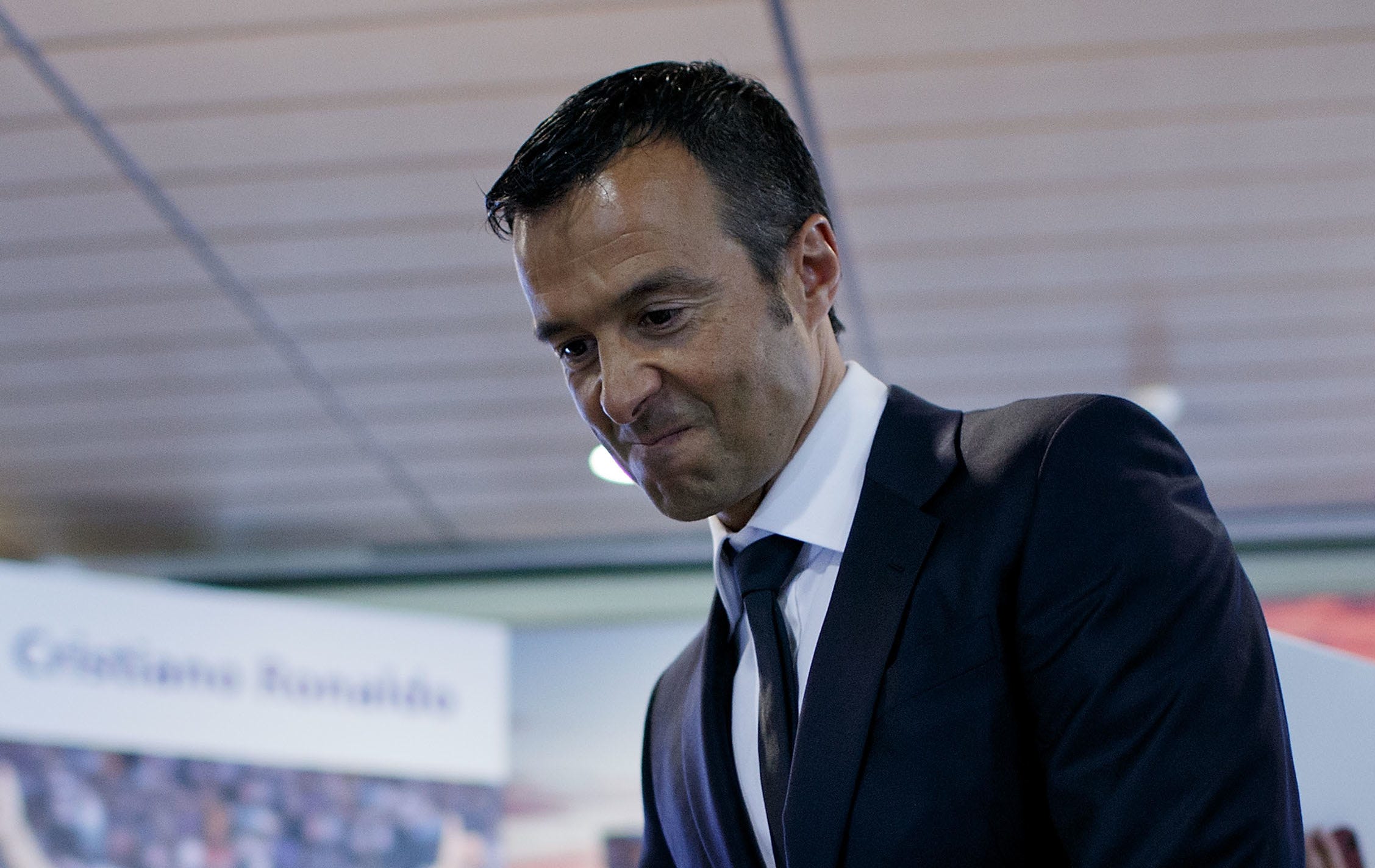 The Milan brass will soon meet Jorge Mendes to discuss a few matters. Rafael Leao’s extension will be the main topic of conversation.