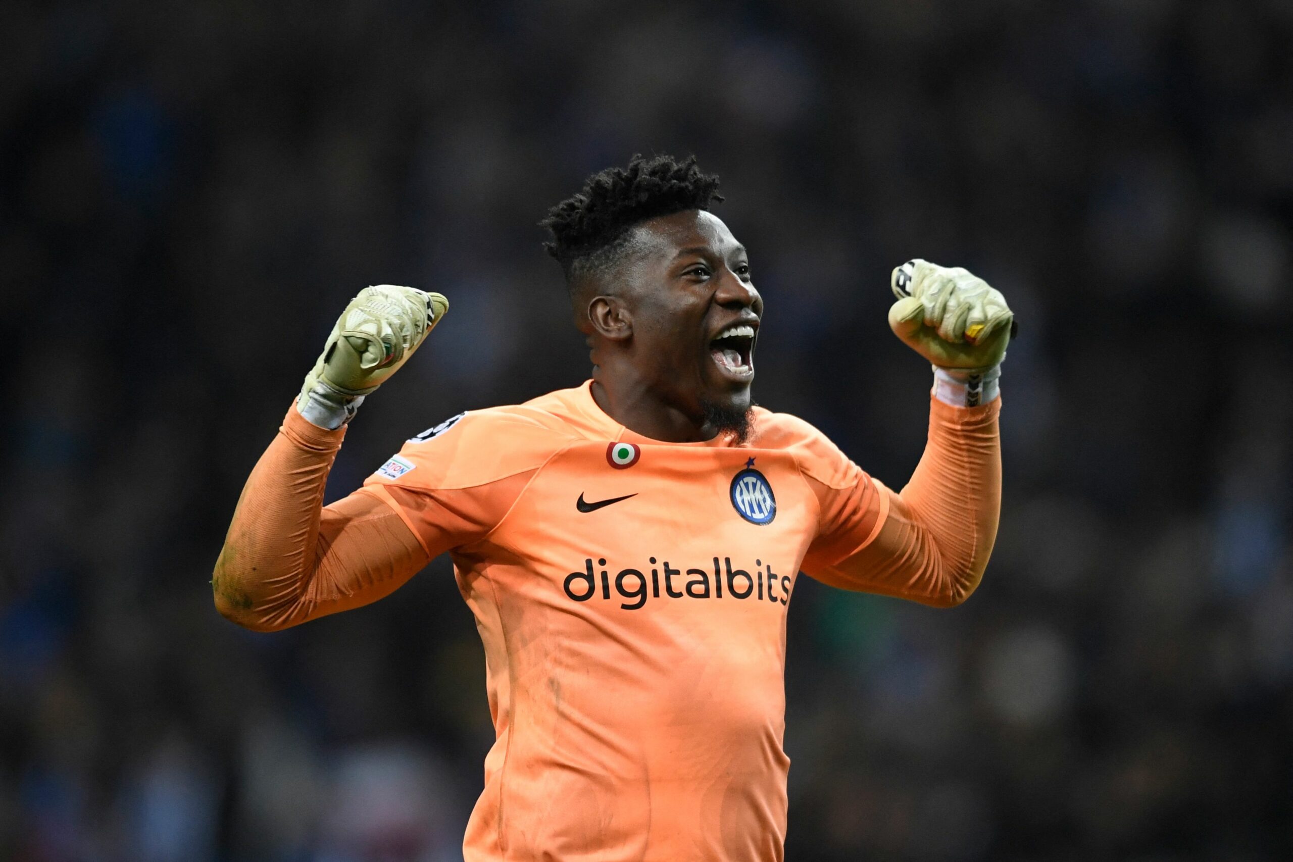 André Onana is on the verge of leaving Inter to join Manchester United. The English side raised their previous bid, bringing it to €50M plus €5M add-ons.