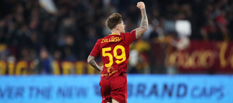 With the help of a favorable bounce, Nicola Zalewski recorded his first-ever goal against Sassuolo, although it wasn’t enough for his side to get points.