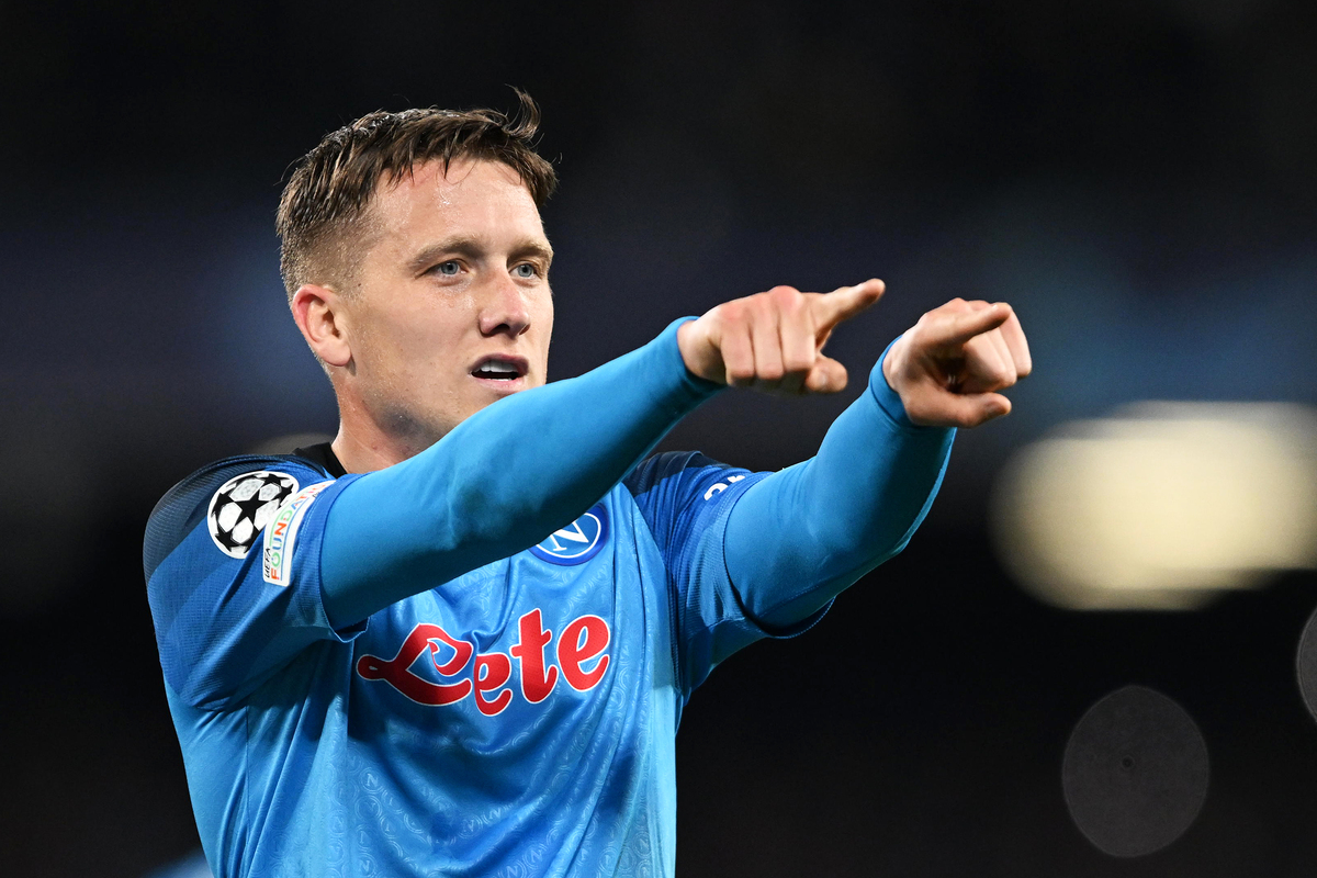 After a long period of reflection with his wife Laura, Napoli ace Zielinski decided against choosing to accept the big money transfer to the Middle East.
