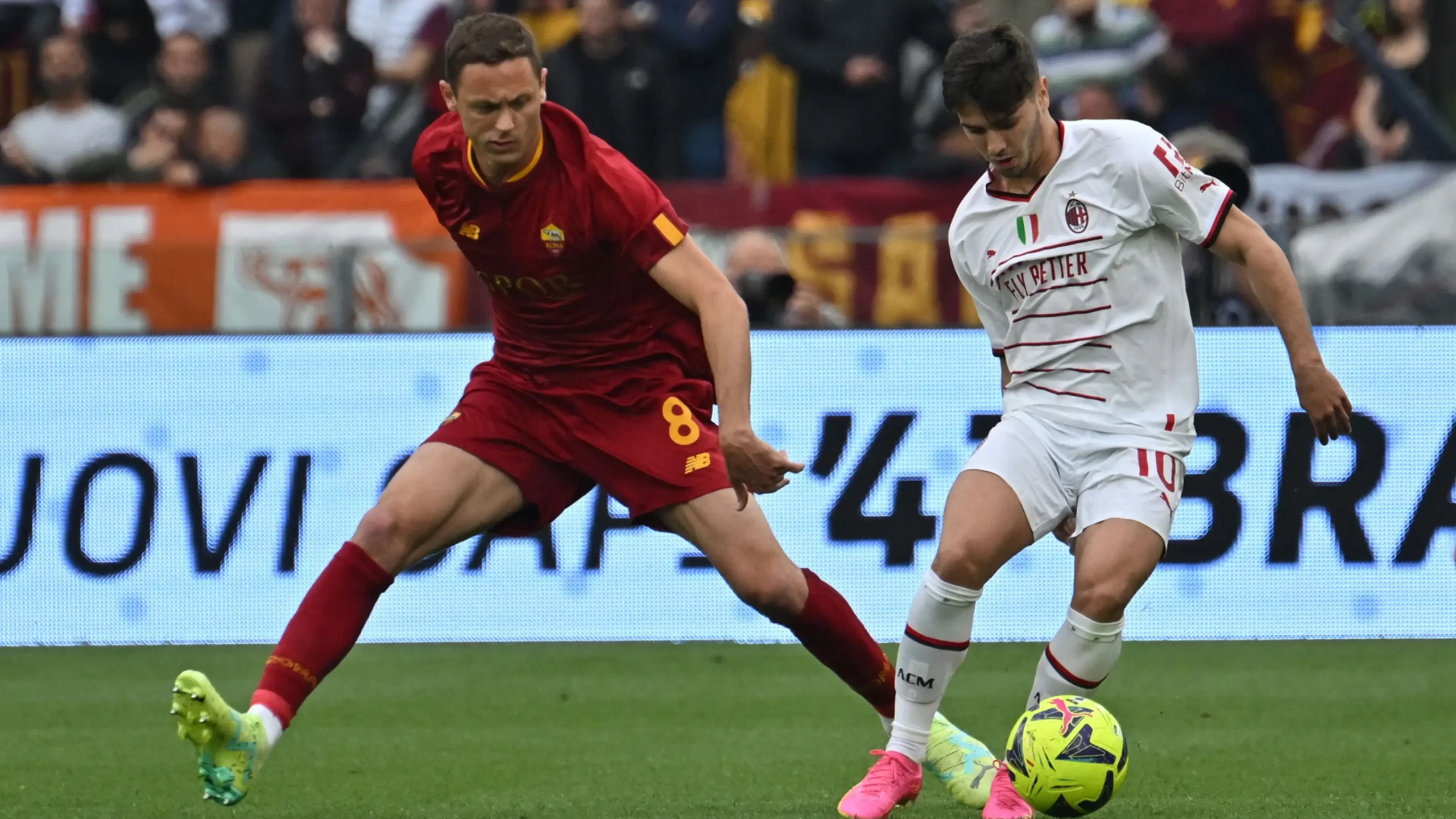 Two late goals at the Stadio Olimpico on Saturday evening meant that Roma and Milan couldn't be separated in a rollercoaster of emotions in the capital.
