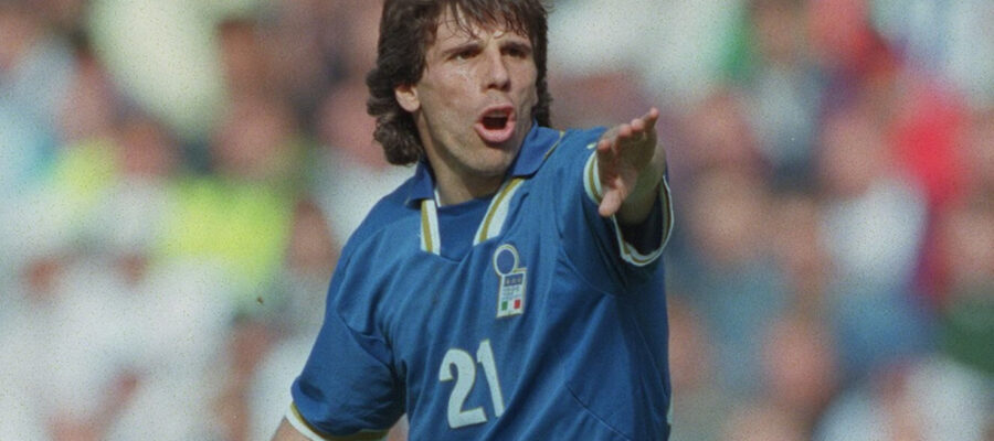 Napoli icon Gianfranco Zola was recently inducted into the Italian Football Hall of Fame, alongside icons such as Zidane, Mourinho, Mihajlovic and others.