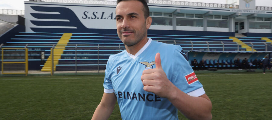 Lazio winger Pedro has admitted that he’d like to finish his career at Barcelona, where he previously spent seven years and won every trophy.