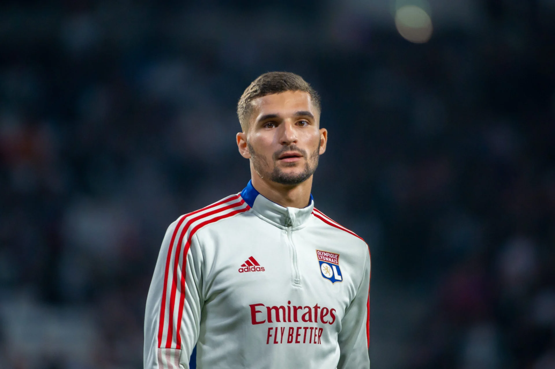 Roma brought in Houssem Aouar for medicals on Easter Monday, but they had yet to fully come to terms at the time. The parties finalized the agreement.