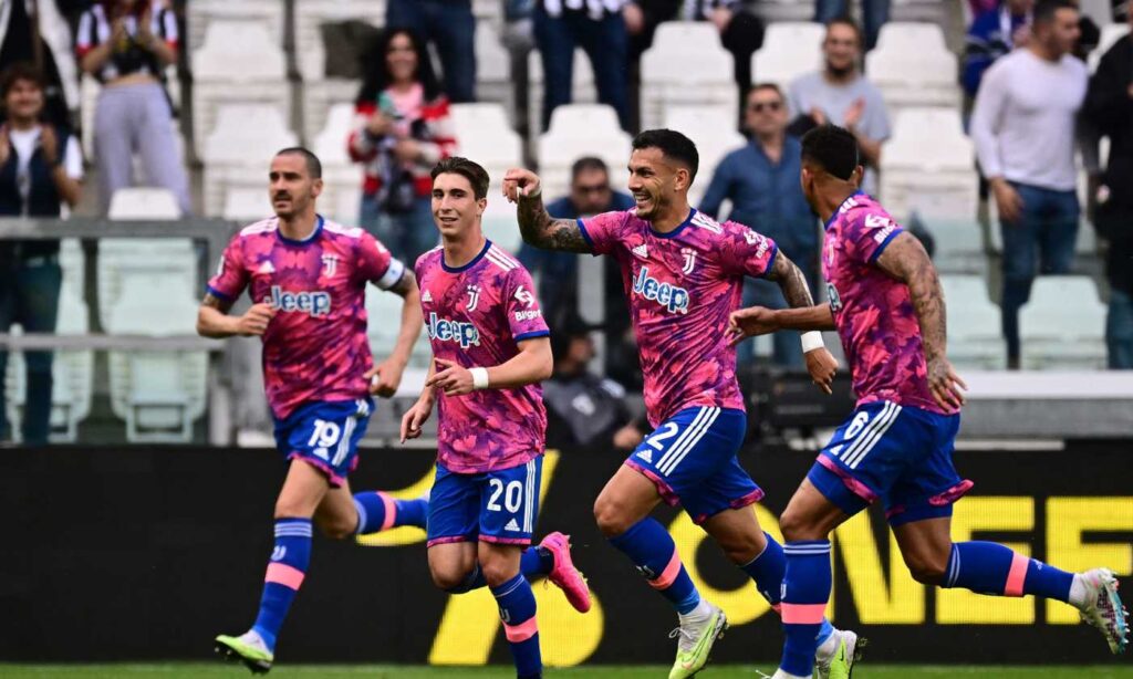 Leandro Paredes broke the deadlock against Lecce with a superb free kick, netting his first goal since joining Juventus on loan.